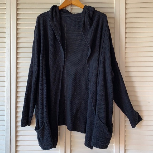 Brandy Melville Jackets & Blazers - Brandy Melville black oversized cardigan